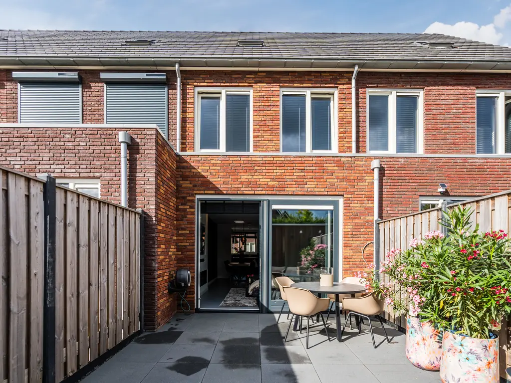Aletta Rutgersstraat 76, MAASDIJK