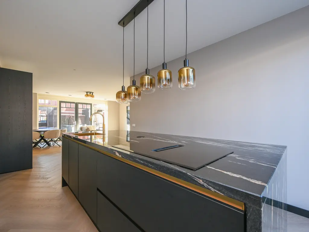 Westmadeweg 112, 'S-GRAVENHAGE