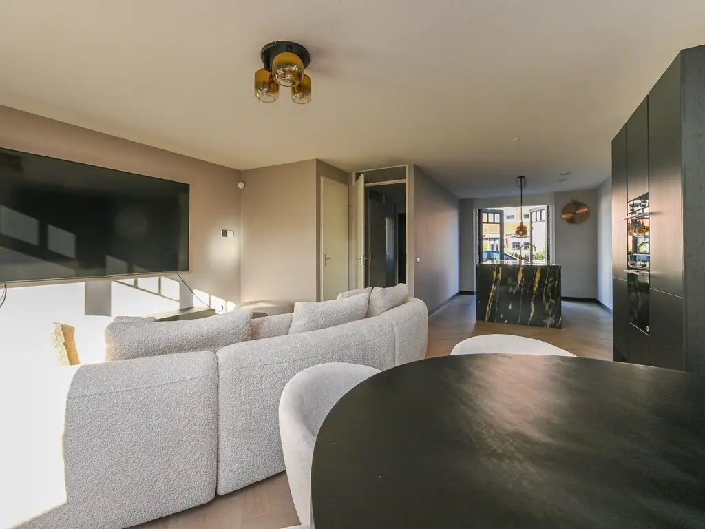 Westmadeweg 112, 'S-GRAVENHAGE