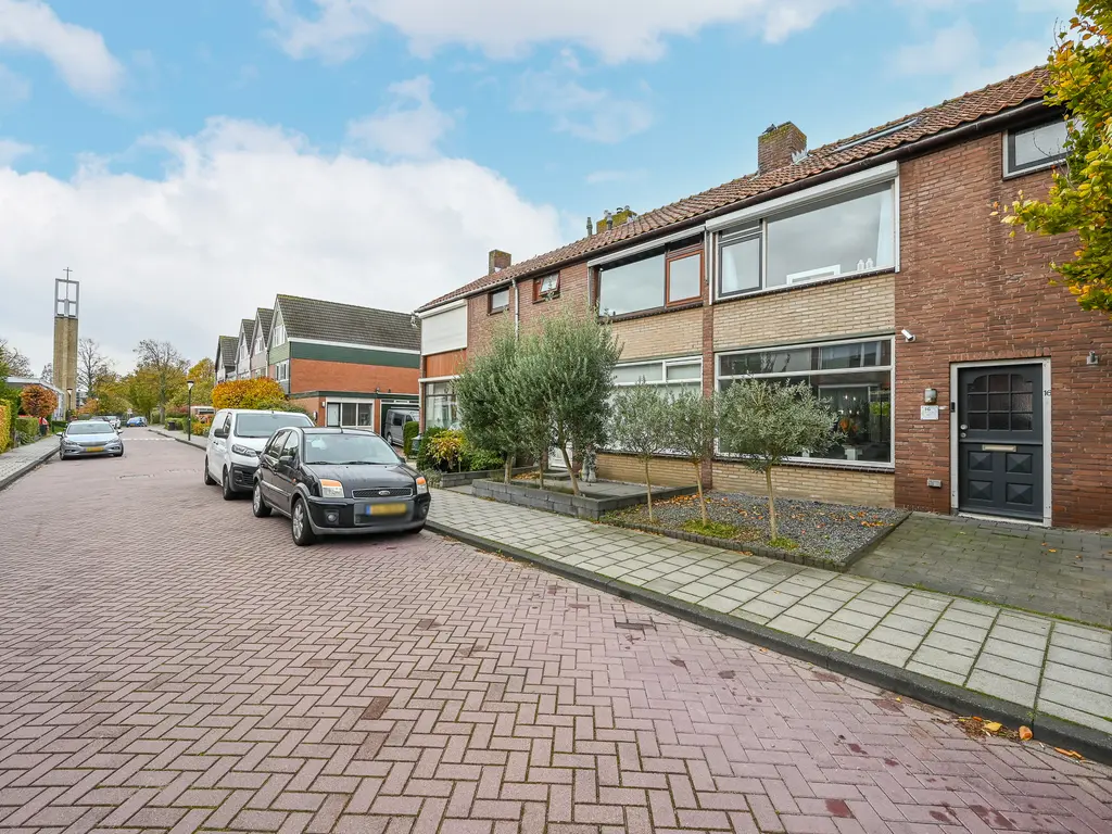 Henriëtte Roland Holststraat 16, MAASSLUIS