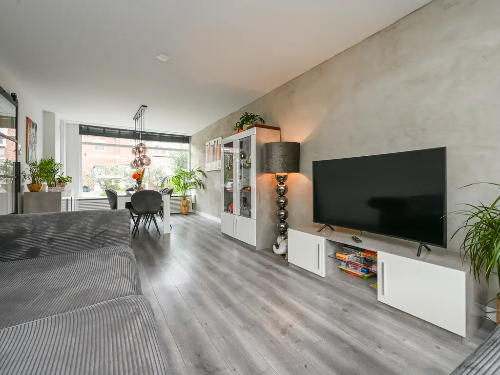 Henriëtte Roland Holststraat 16, MAASSLUIS