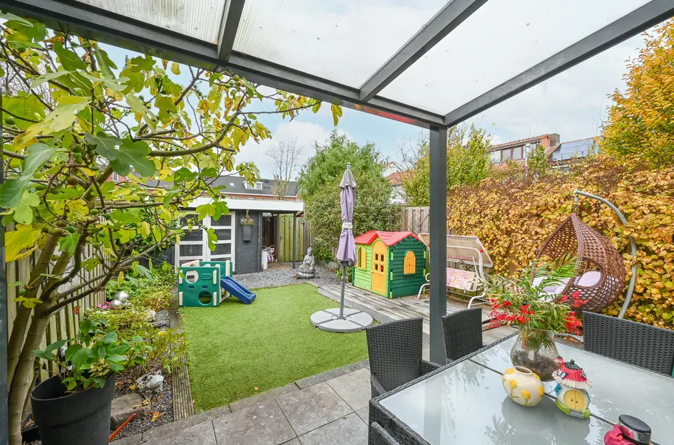 Henriëtte Roland Holststraat 16