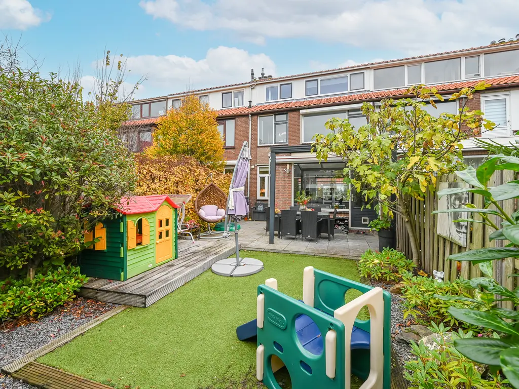 Henriëtte Roland Holststraat 16, MAASSLUIS