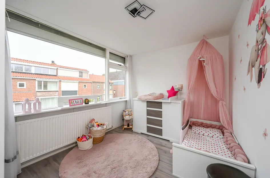 Henriëtte Roland Holststraat 16