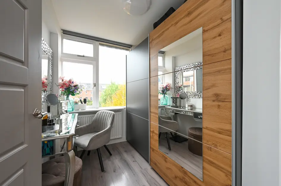 Henriëtte Roland Holststraat 16