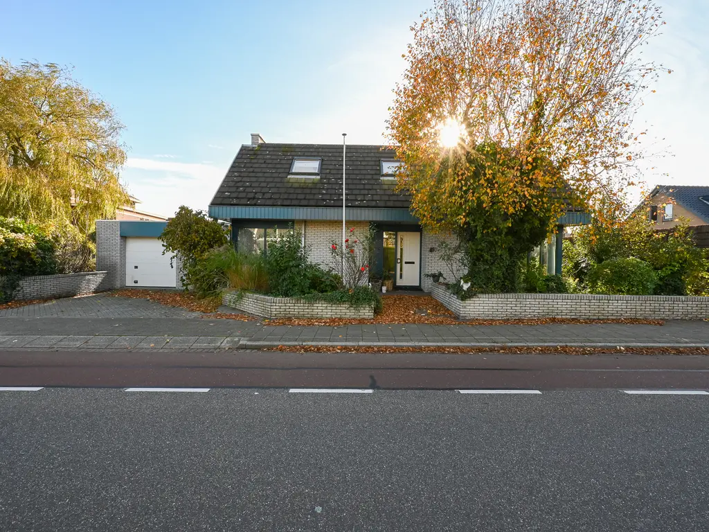 Burg Groot Enzerinksngl 69, MAASLAND