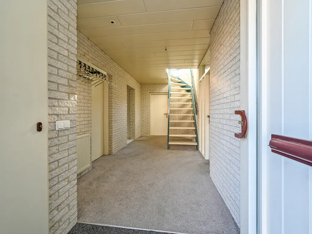 Burg Groot Enzerinksngl 69, MAASLAND