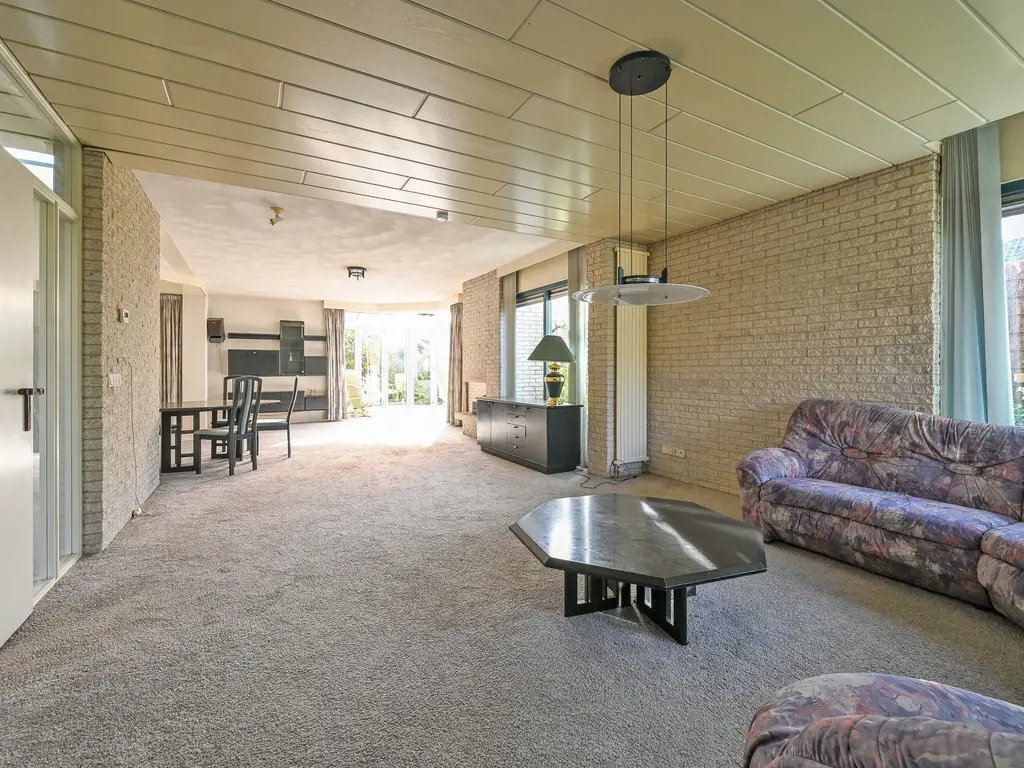 Burg Groot Enzerinksngl 69, MAASLAND