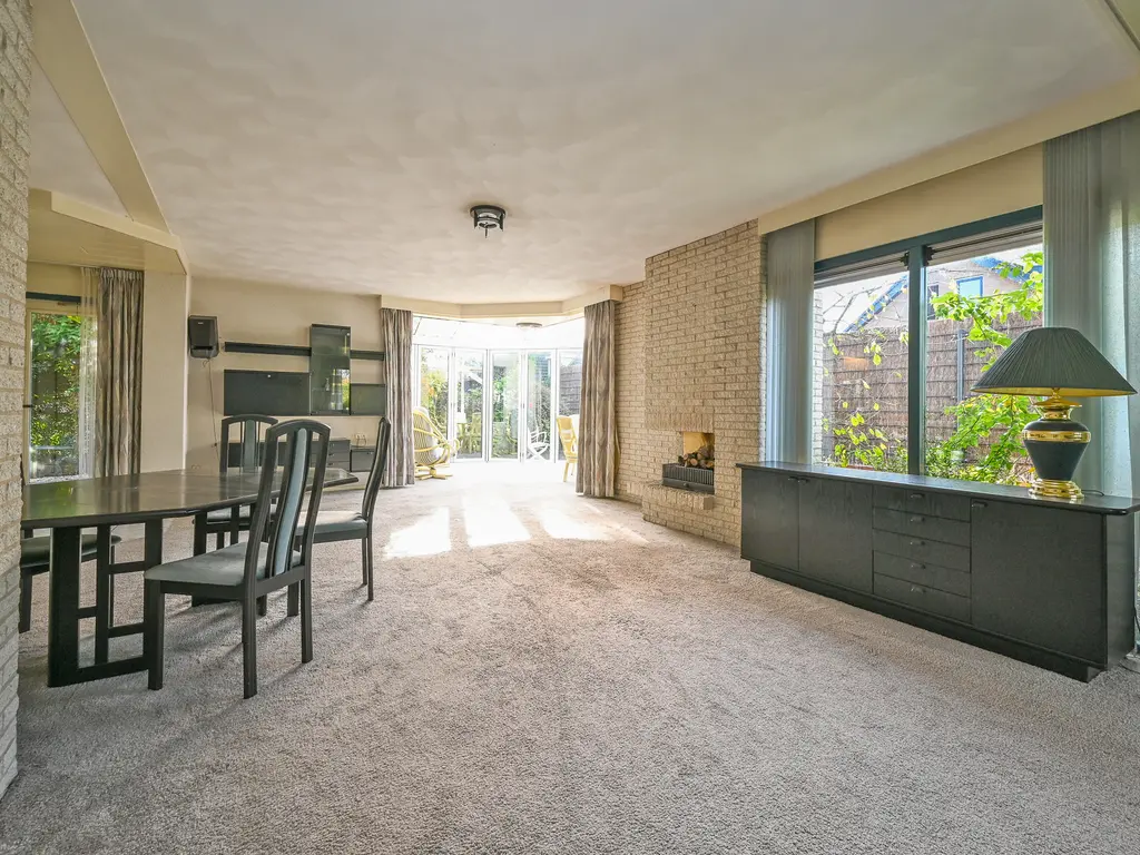 Burg Groot Enzerinksngl 69, MAASLAND