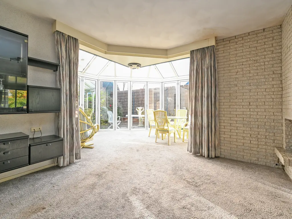 Burg Groot Enzerinksngl 69, MAASLAND