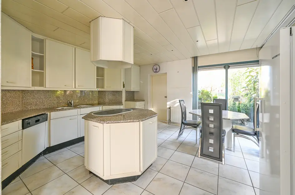 Burg Groot Enzerinksngl 69