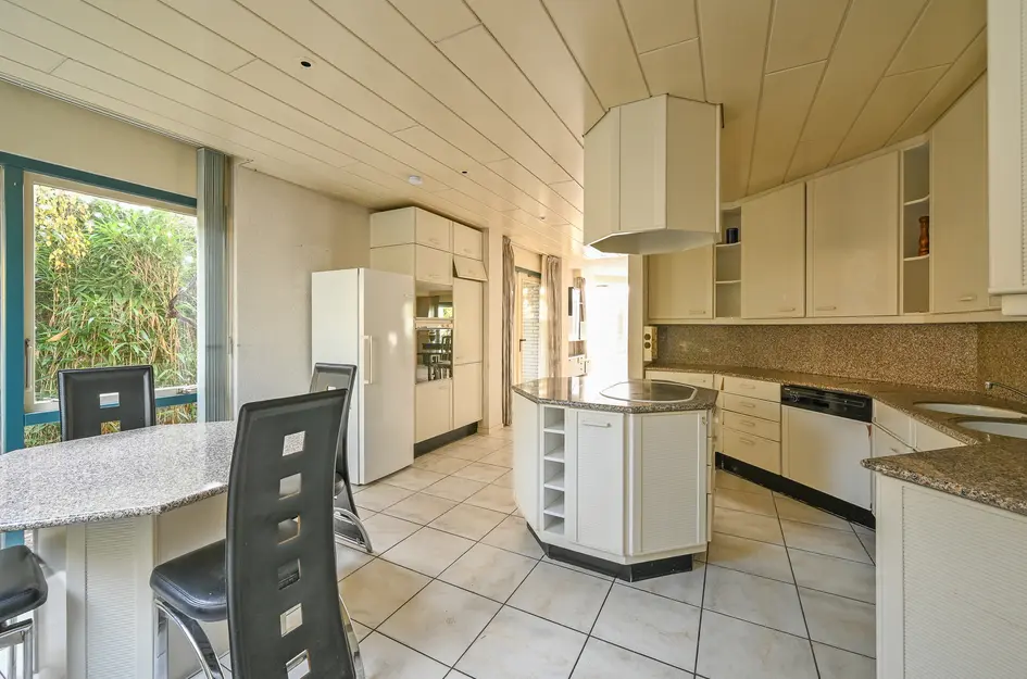 Burg Groot Enzerinksngl 69