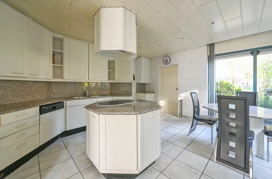 Burg Groot Enzerinksngl 69