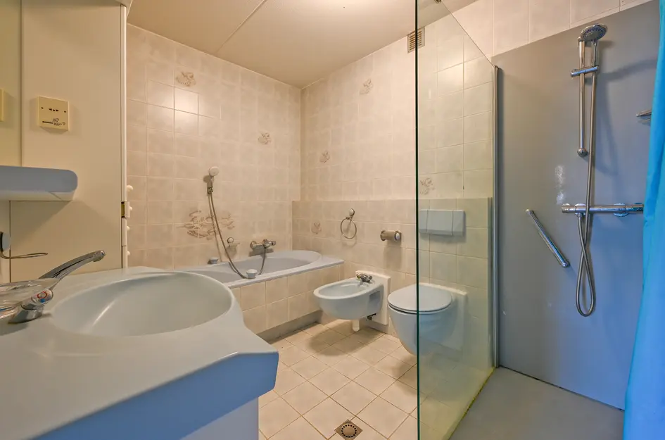 Burg Groot Enzerinksngl 69