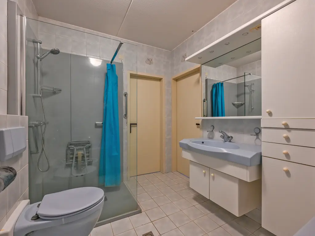 Burg Groot Enzerinksngl 69, MAASLAND