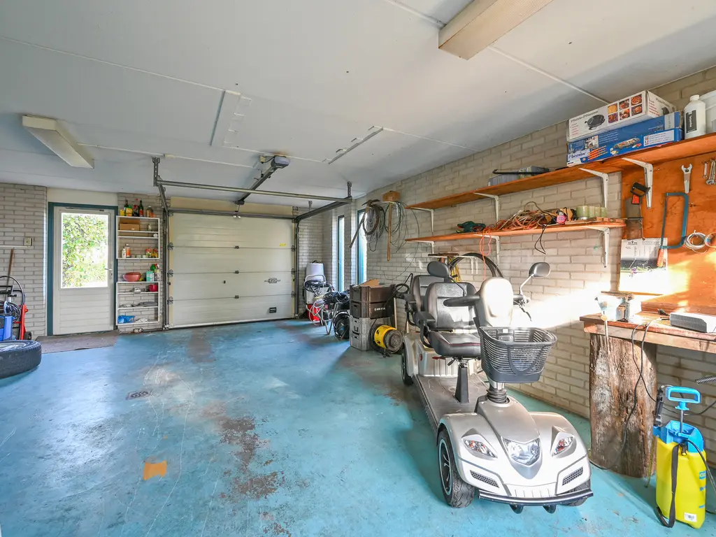 Burg Groot Enzerinksngl 69, MAASLAND