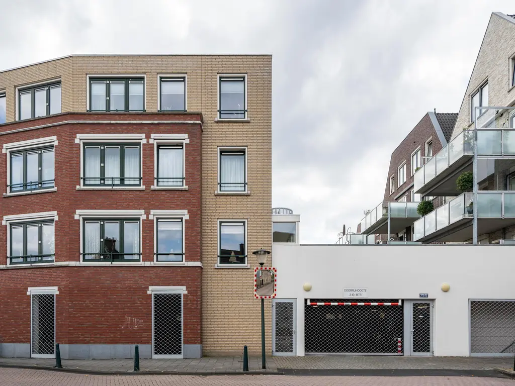 Fenacoliuslaan 118, MAASSLUIS