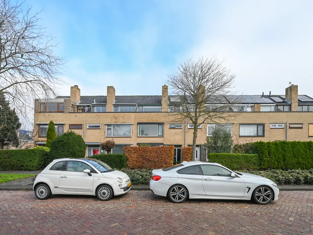 Lijsterlaan 136, MAASSLUIS