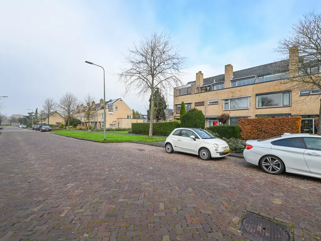 Lijsterlaan 136, MAASSLUIS