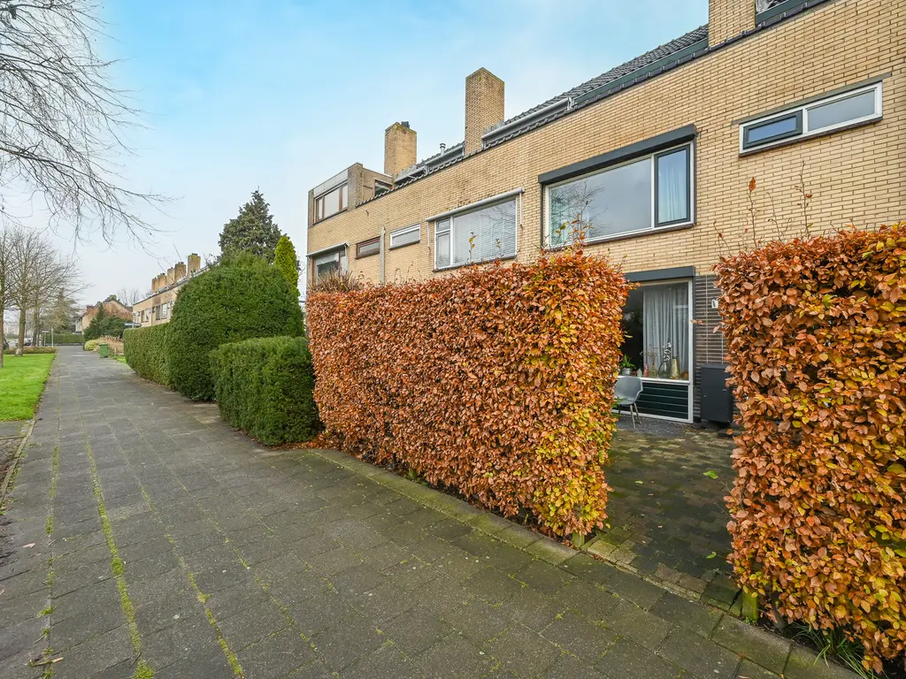 Lijsterlaan 136, MAASSLUIS