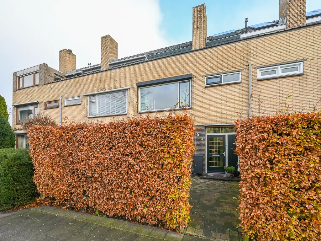 Lijsterlaan 136, MAASSLUIS