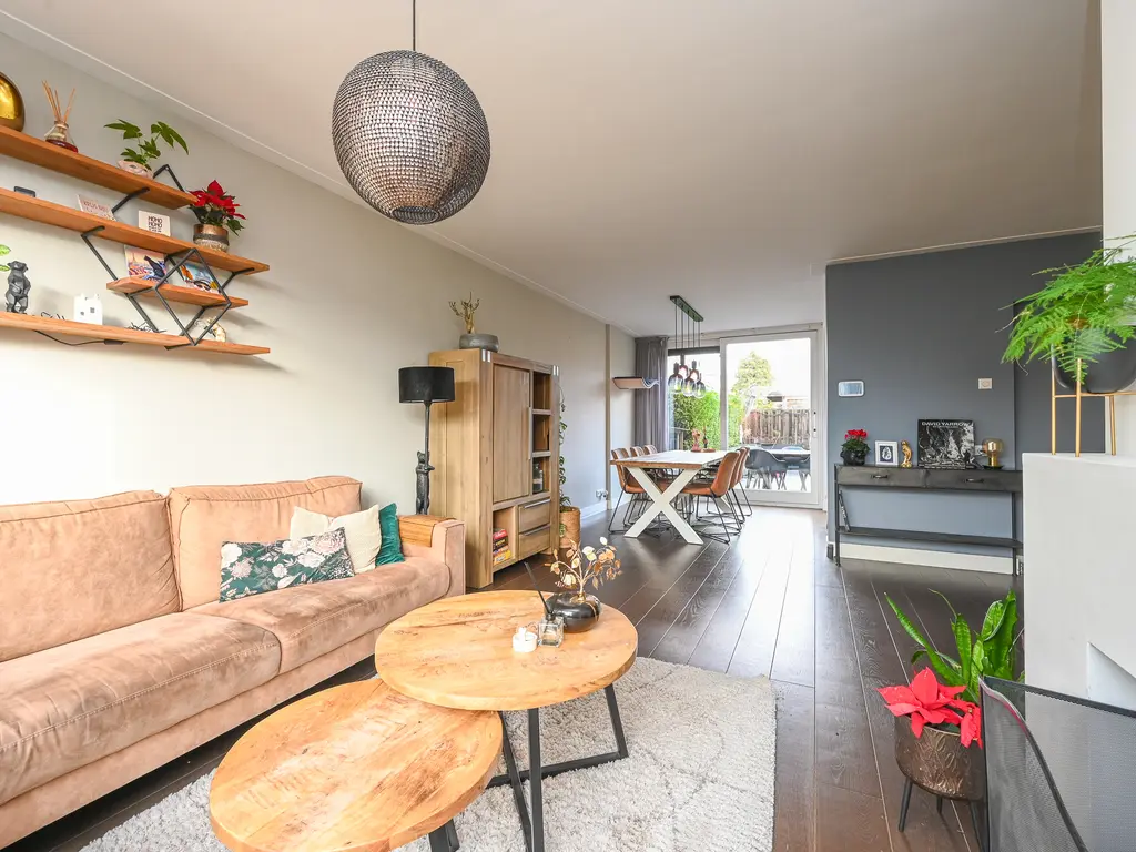 Lijsterlaan 136, MAASSLUIS