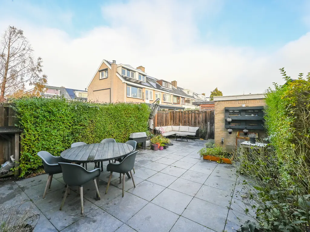 Lijsterlaan 136, MAASSLUIS