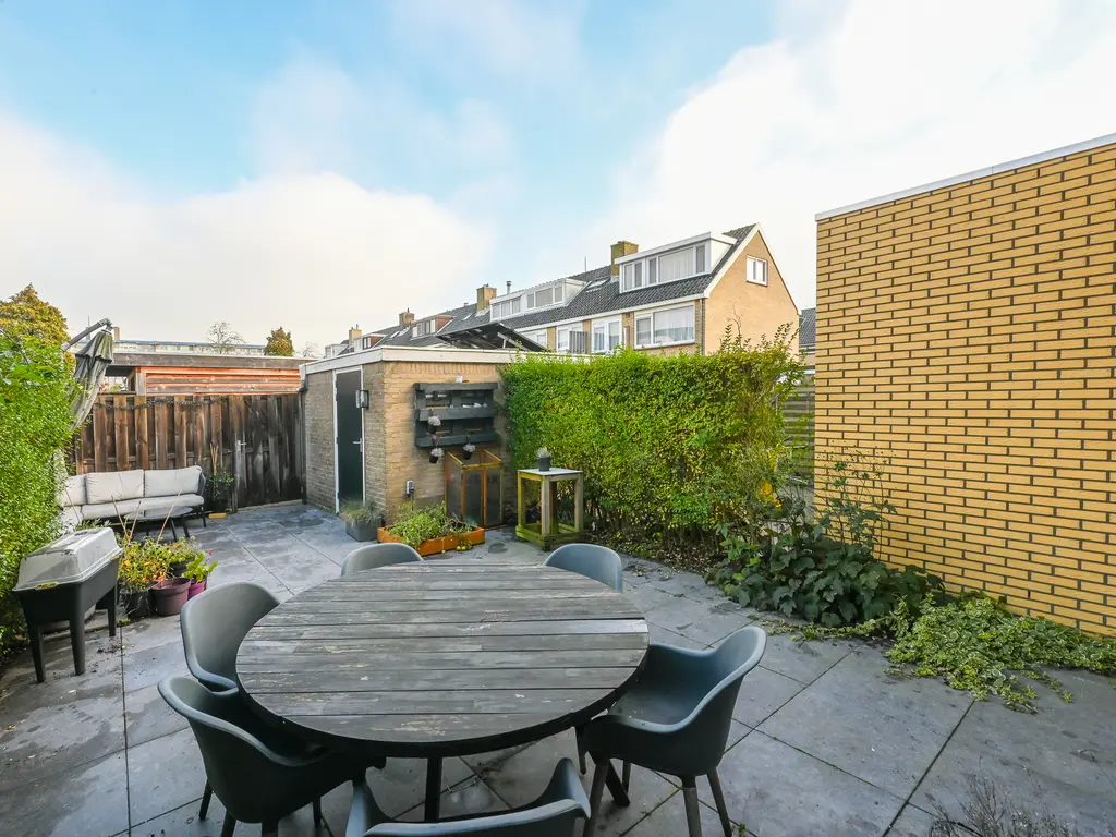 Lijsterlaan 136, MAASSLUIS