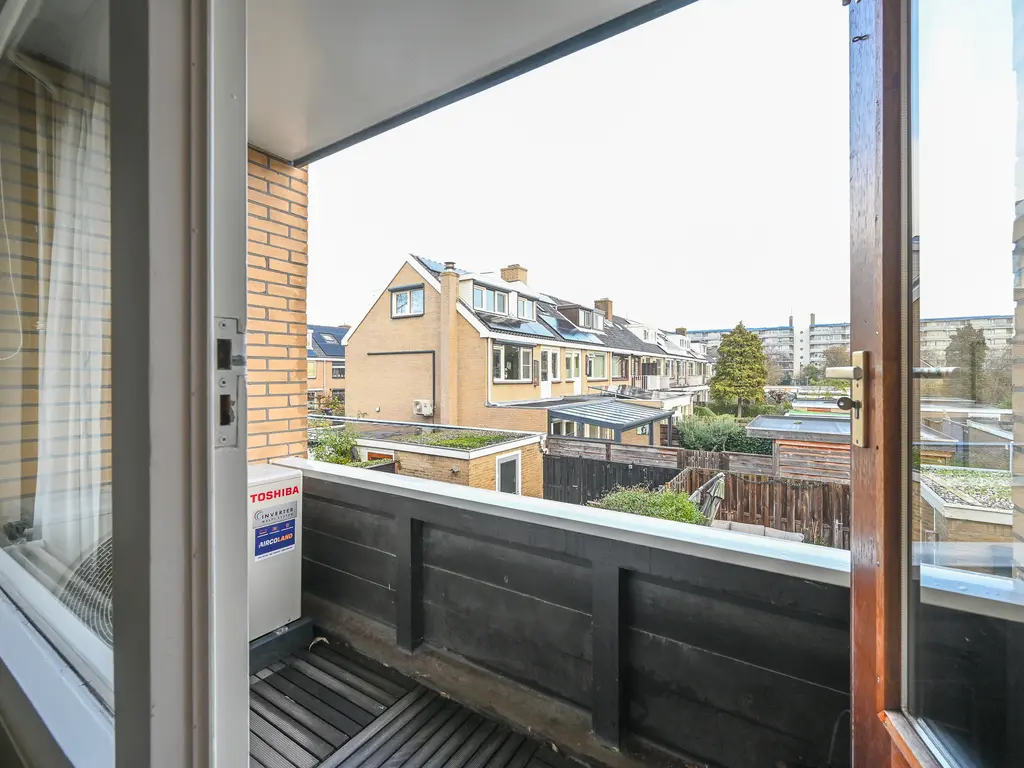 Lijsterlaan 136, MAASSLUIS