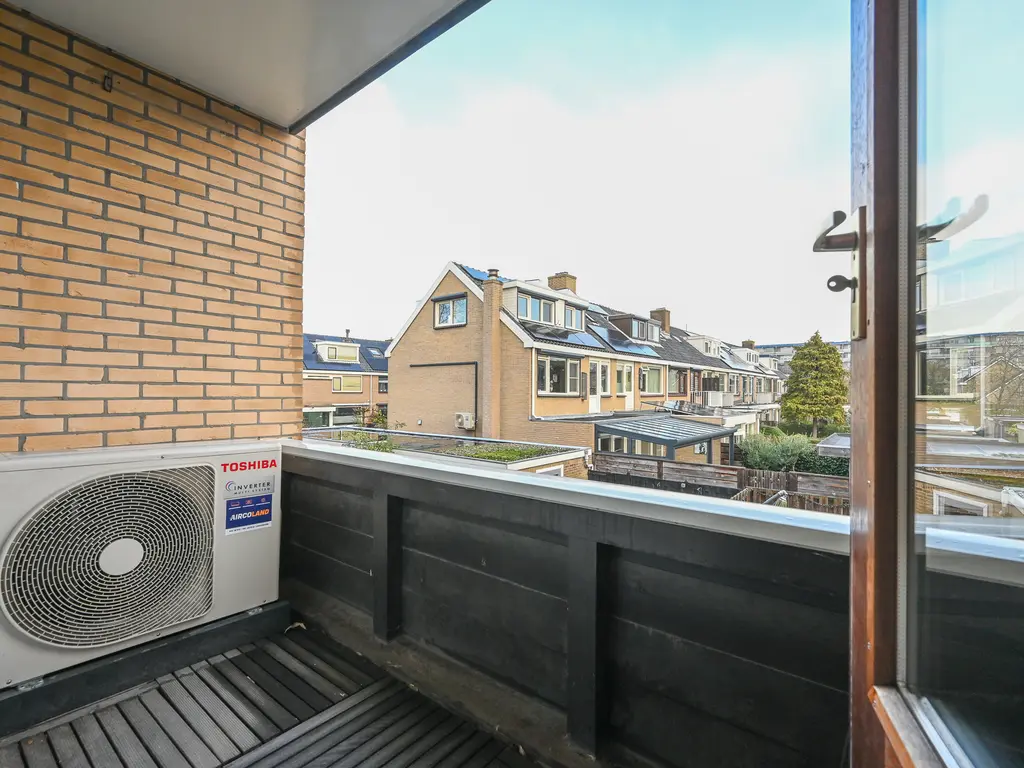 Lijsterlaan 136, MAASSLUIS