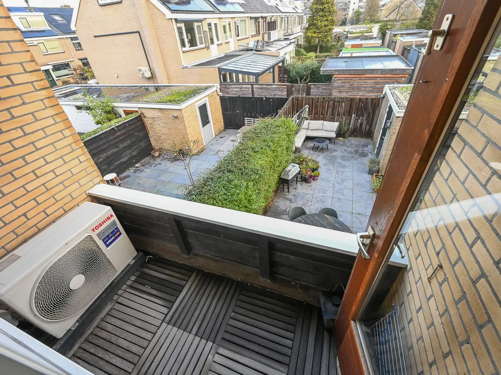 Lijsterlaan 136, MAASSLUIS