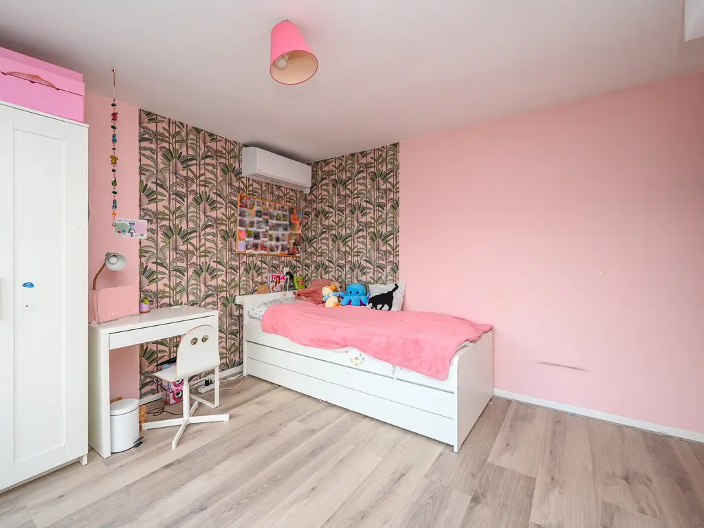 Lijsterlaan 136, MAASSLUIS