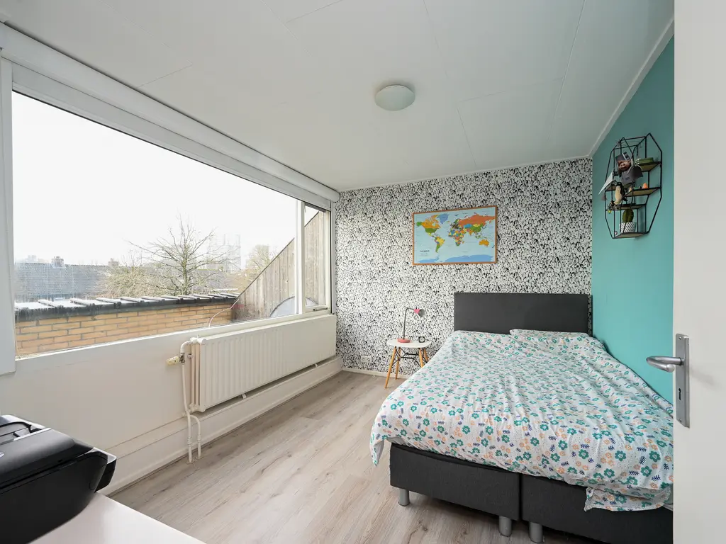 Lijsterlaan 136, MAASSLUIS