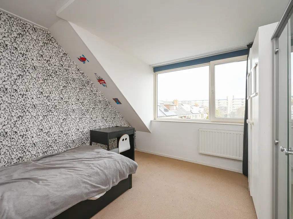 Lijsterlaan 136, MAASSLUIS