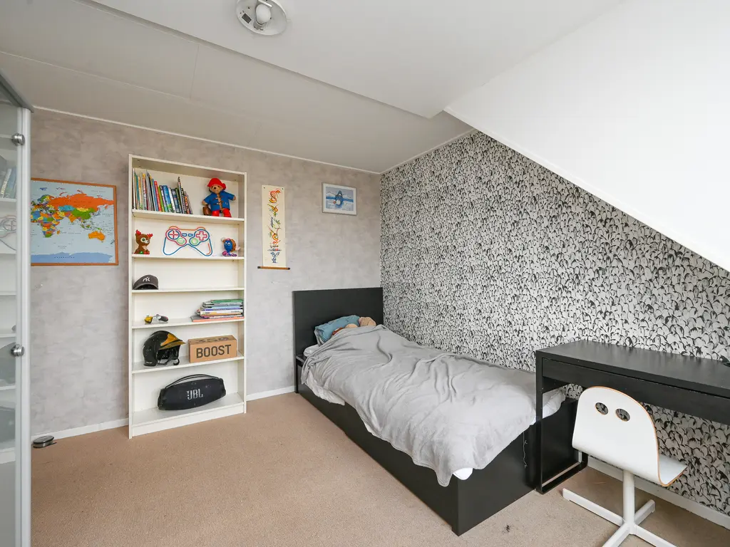 Lijsterlaan 136, MAASSLUIS