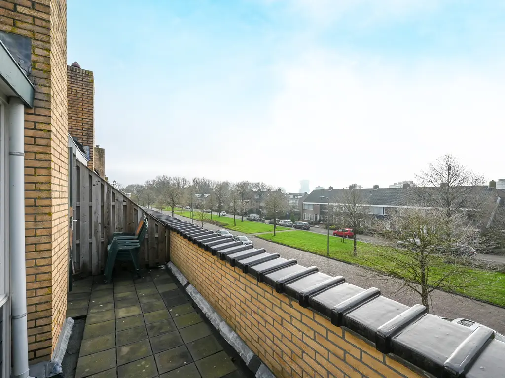 Lijsterlaan 136, MAASSLUIS