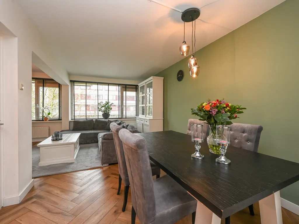 Schollevaarstraat 52, MAASSLUIS