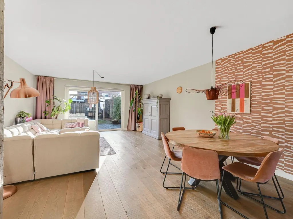 Vuurbaak 25, MAASSLUIS