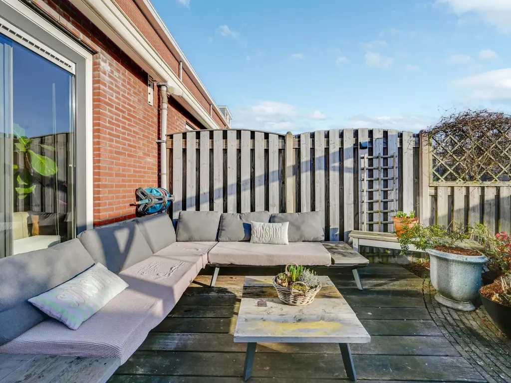 Vuurbaak 25, MAASSLUIS