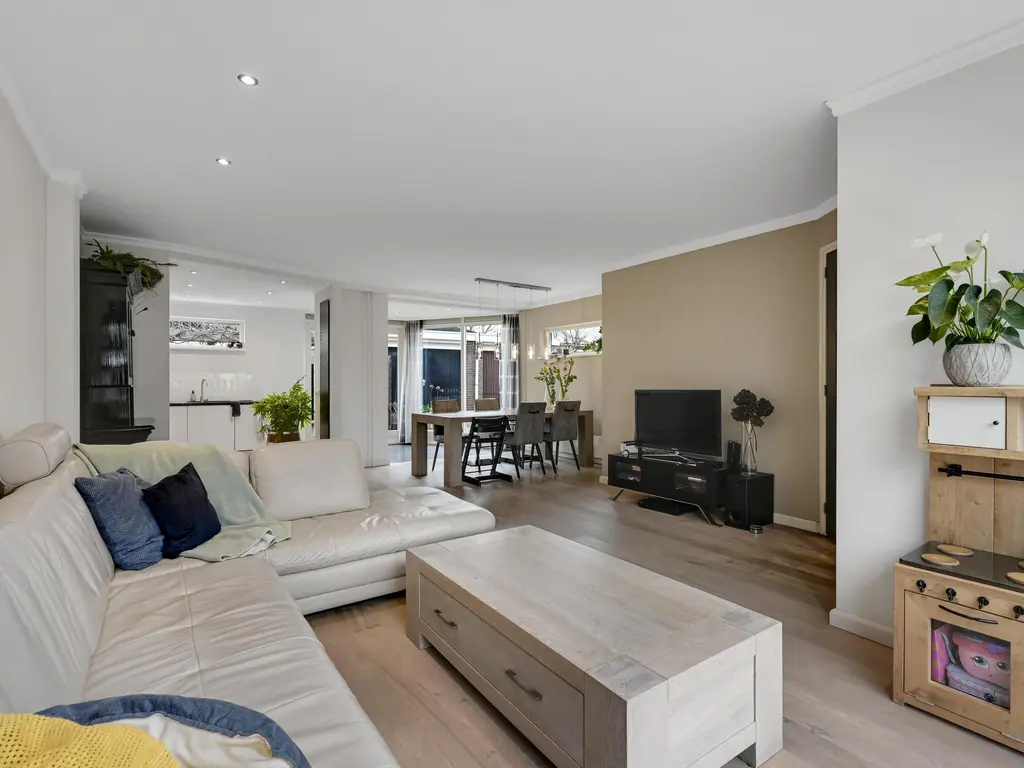 Hofsingel 17, MAASLAND