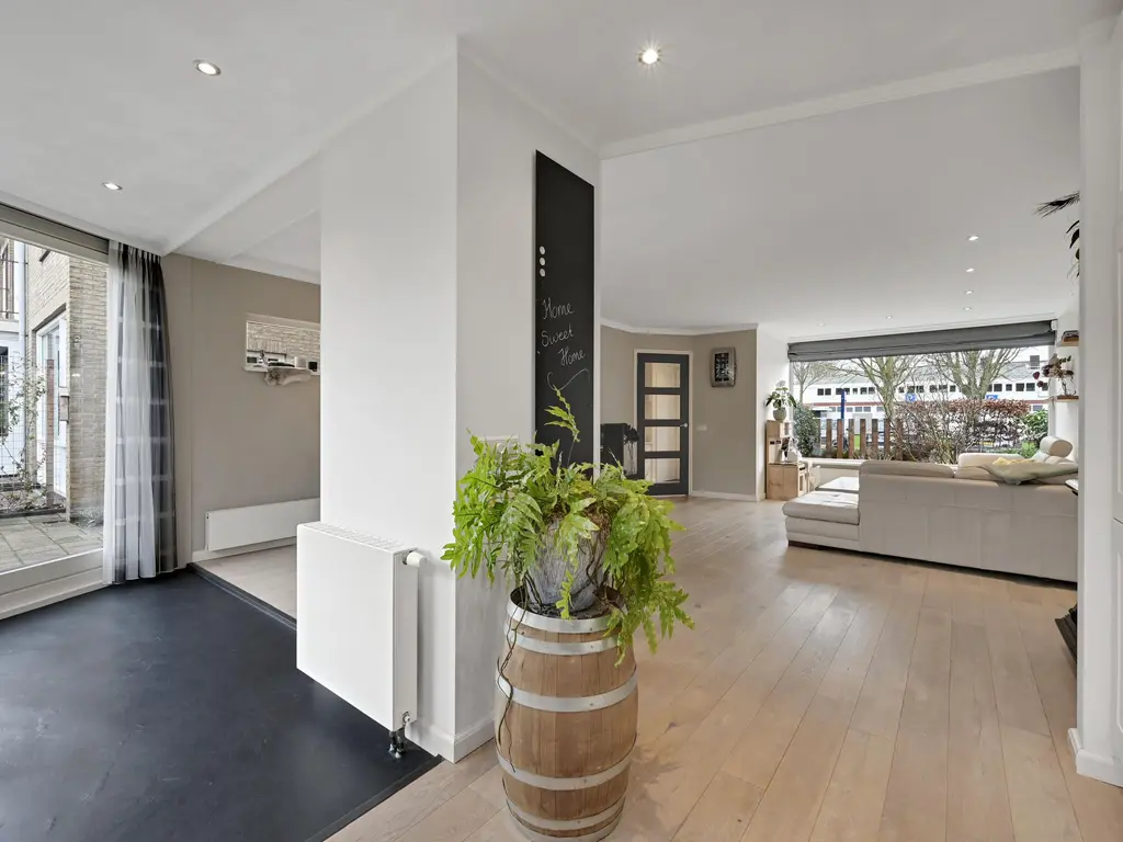 Hofsingel 17, MAASLAND