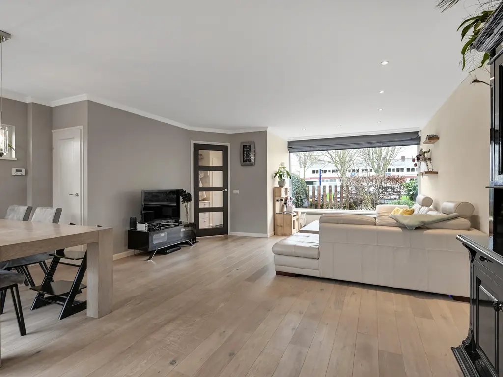 Hofsingel 17, MAASLAND