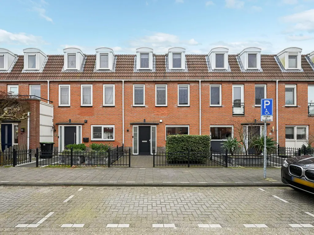 Hendrik Schoonbroodstraat 11, MAASSLUIS
