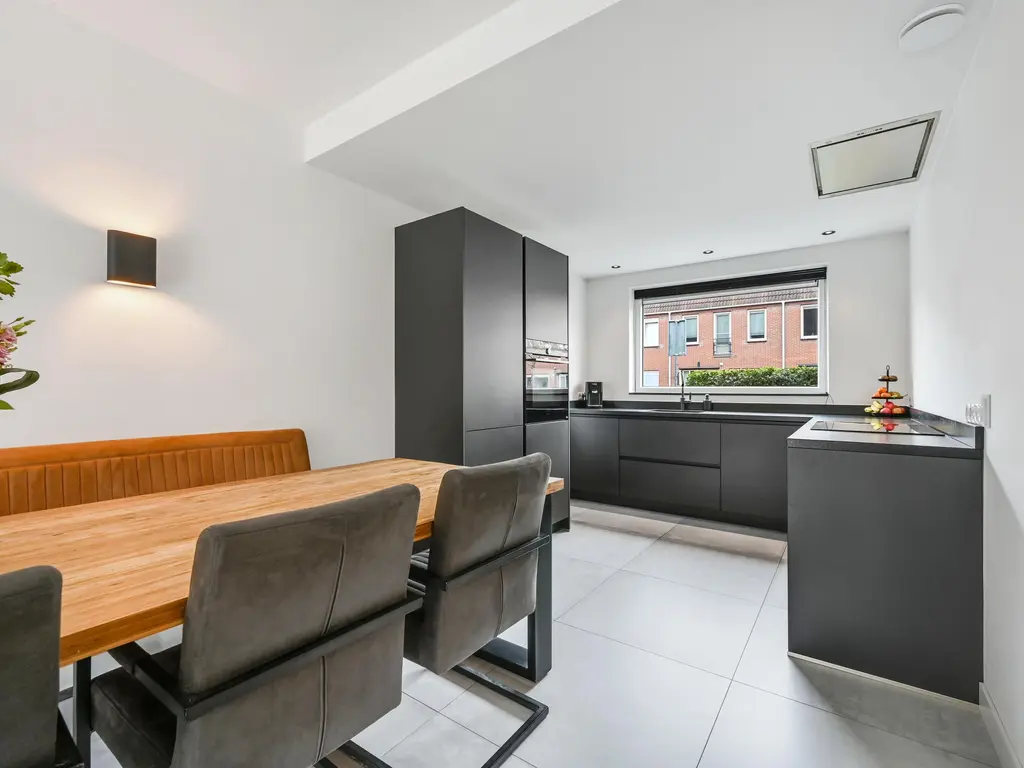 Hendrik Schoonbroodstraat 11, MAASSLUIS