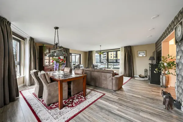 Peter van Anrooylaan 161