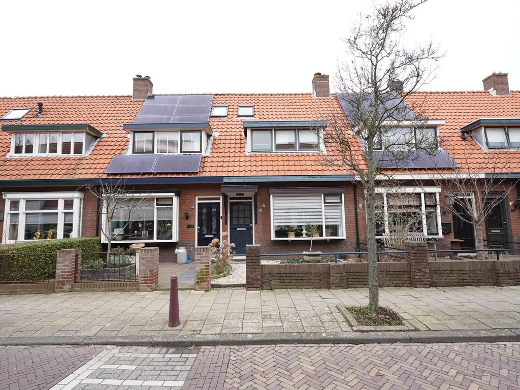 van de Kasteelestraat 84, 'S-GRAVENZANDE