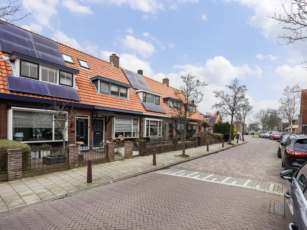 van de Kasteelestraat 84, 'S-GRAVENZANDE