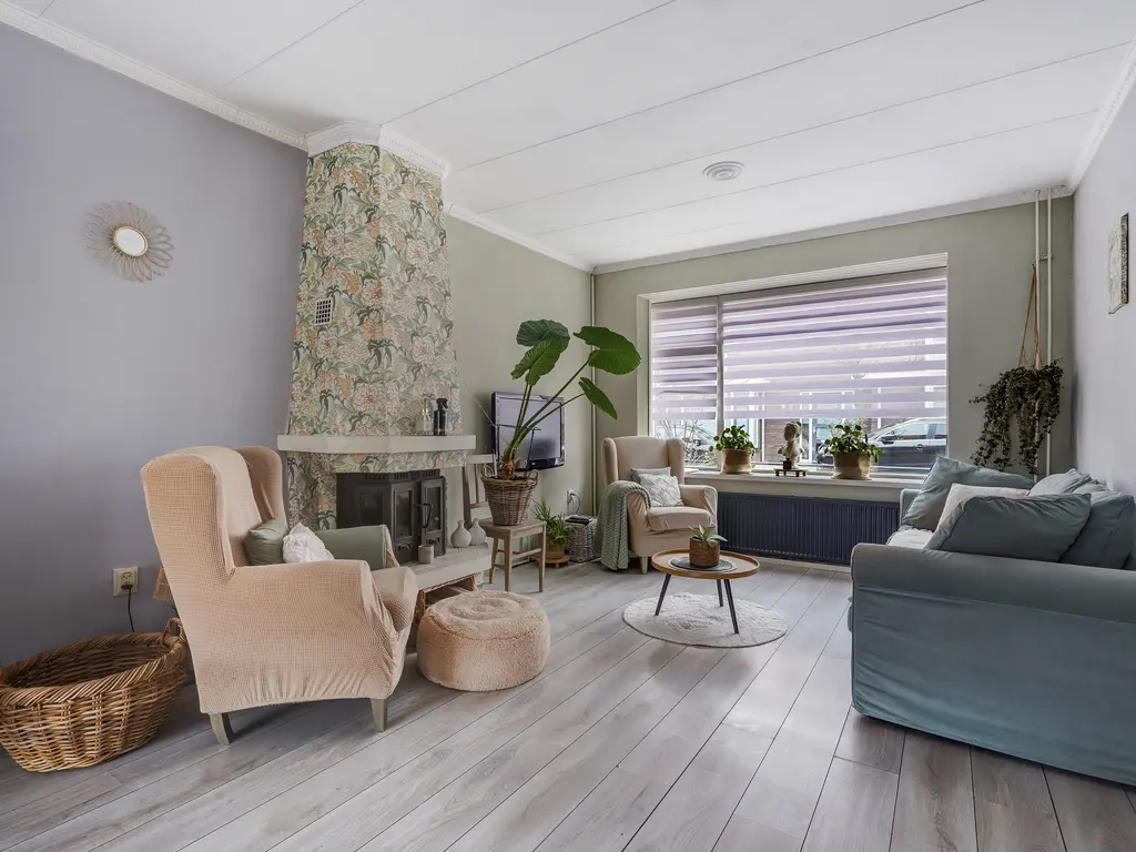 van de Kasteelestraat 84, 'S-GRAVENZANDE