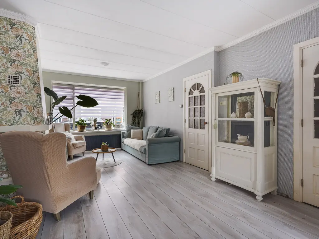 van de Kasteelestraat 84, 'S-GRAVENZANDE