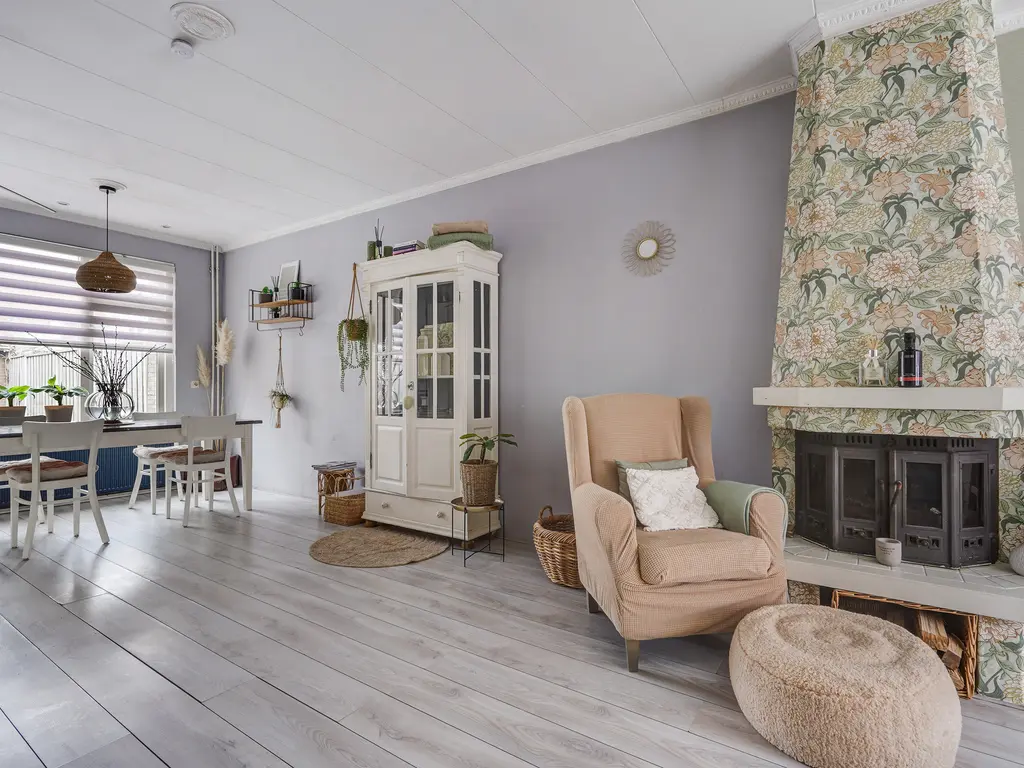 van de Kasteelestraat 84, 'S-GRAVENZANDE